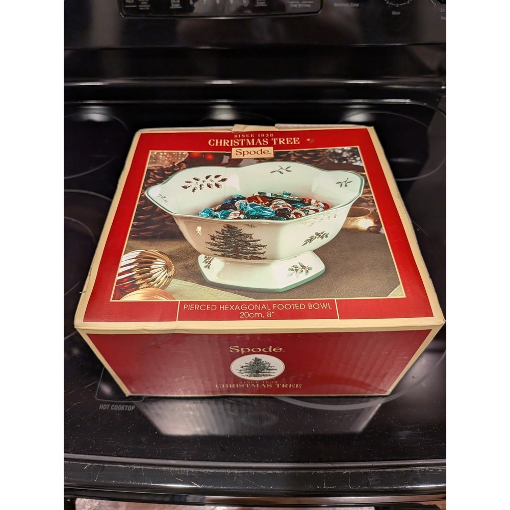 Spode Christmas Tree 8in Pierced Hexagonal Footed Bowl, Dishwasher Safe With Box
